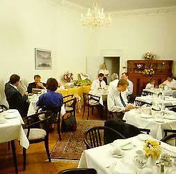 Avant Garde Hotel